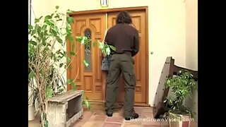 Блондинкаос ӝутэмын сюпсёно, собере нош пияшен ӵош ас пушказ дворик трахаться