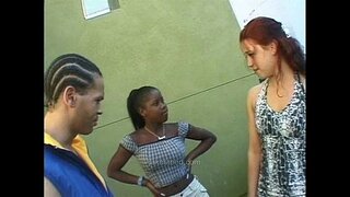 ���จคม้าของหลาน้อยคนขาวสาวน้อยแดงปีศาจ