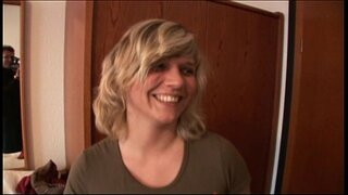 JuliaReaves-XFree - Haussauen Adroddiad - golygfa 4