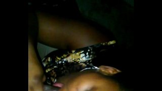 נשוי Thot נותן לי את הראש בשירותים