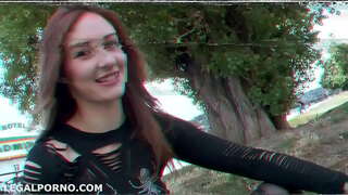 Рончылтыш муно дене эн келгыште трах коварчешыже толын, чапле логалын, нелыт келгын GL010