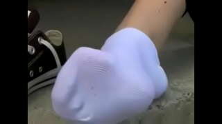 EMILYS PISZKOS TOKMÁNYOKAT