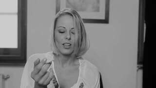 Mia-Tosh-01-SmokeAgony