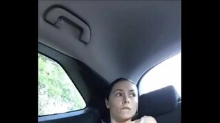 Han cums i bilen