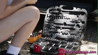 Ta&#039;uehia masseuse tēpilé