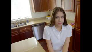 Schoolgirl ngu Fucked kwaye Kuza Kuyo