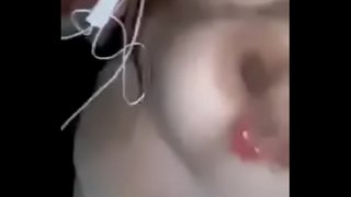 Amehlo wakhe pussy kwi-jonga kuthululela elizayo Asazanga ngunyana wam kwaye haram ngohlobo