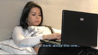 Брюнетка лесбиянки прелюдия һәм пальцем бер-берсен