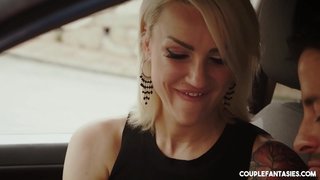 Пара исполняет свои извращенные фантазии